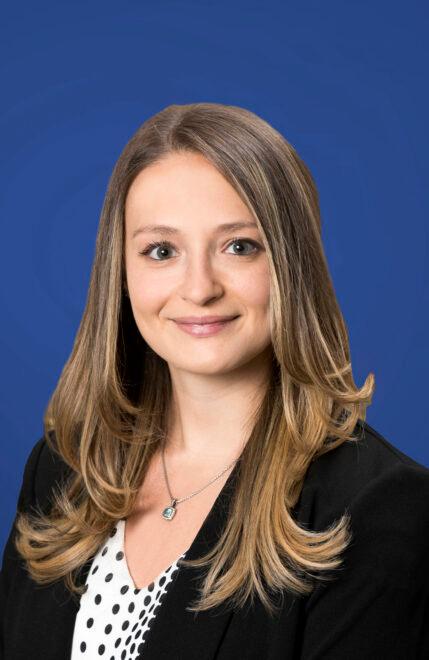 Amanda Small Headshot